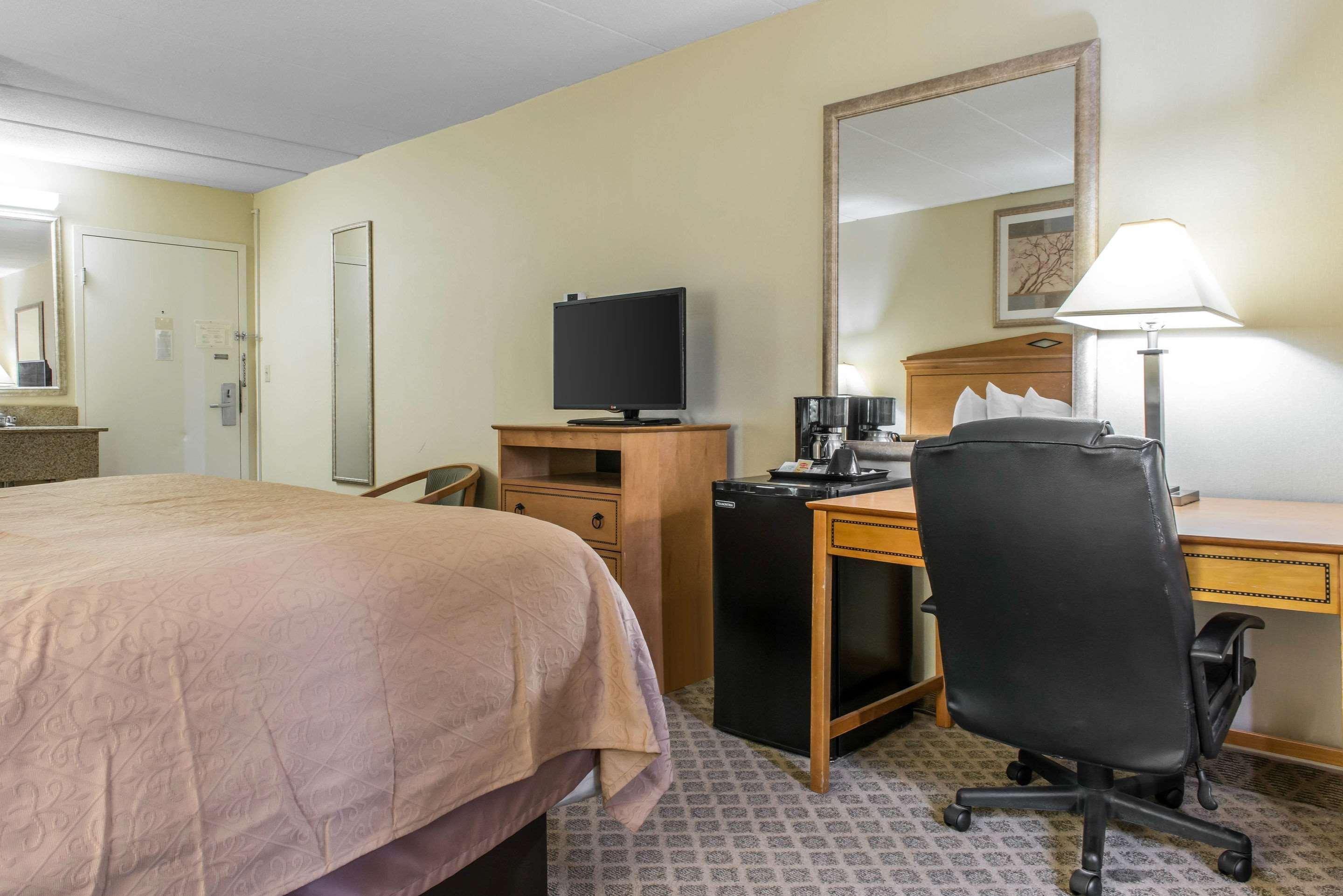 Quality Inn & Suites Fairview  Екстериор снимка