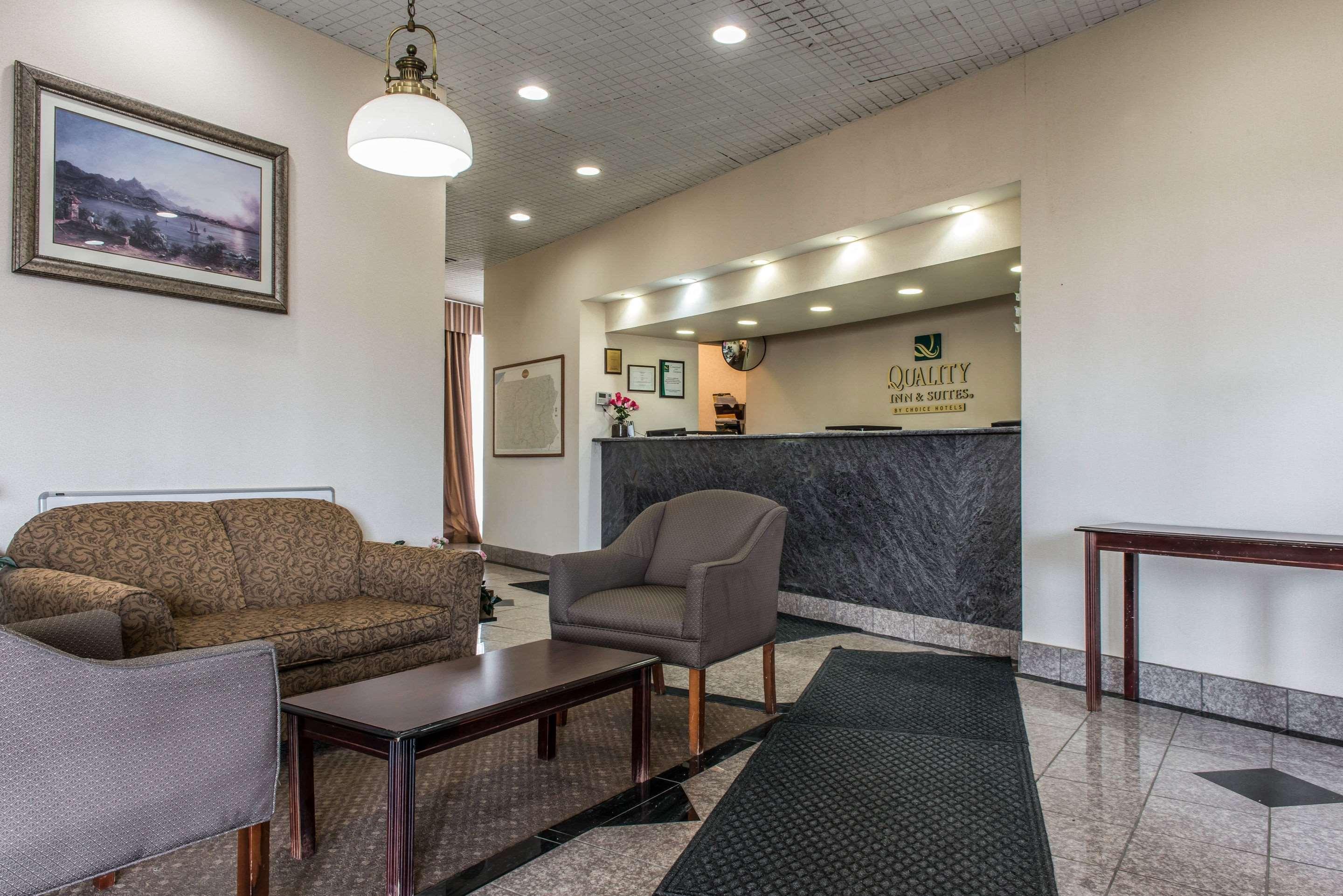 Quality Inn & Suites Fairview  Екстериор снимка