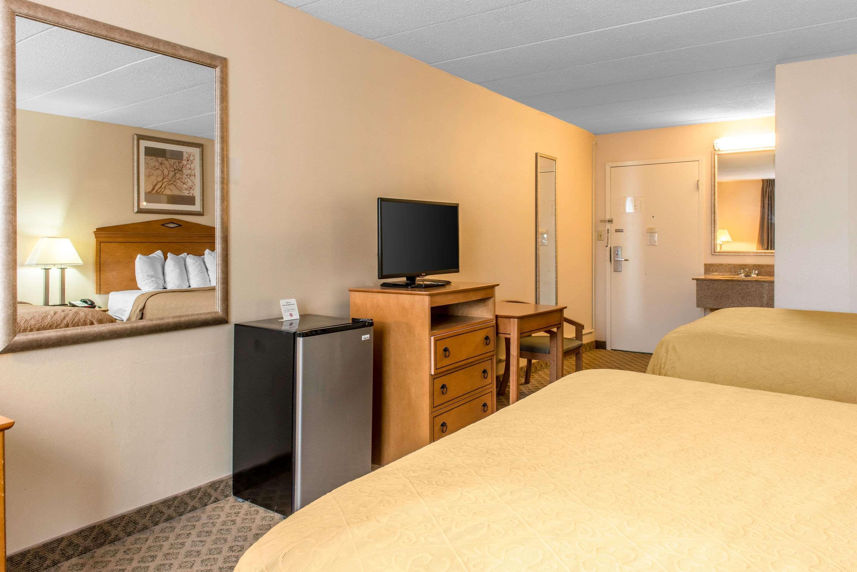 Quality Inn & Suites Fairview  Екстериор снимка