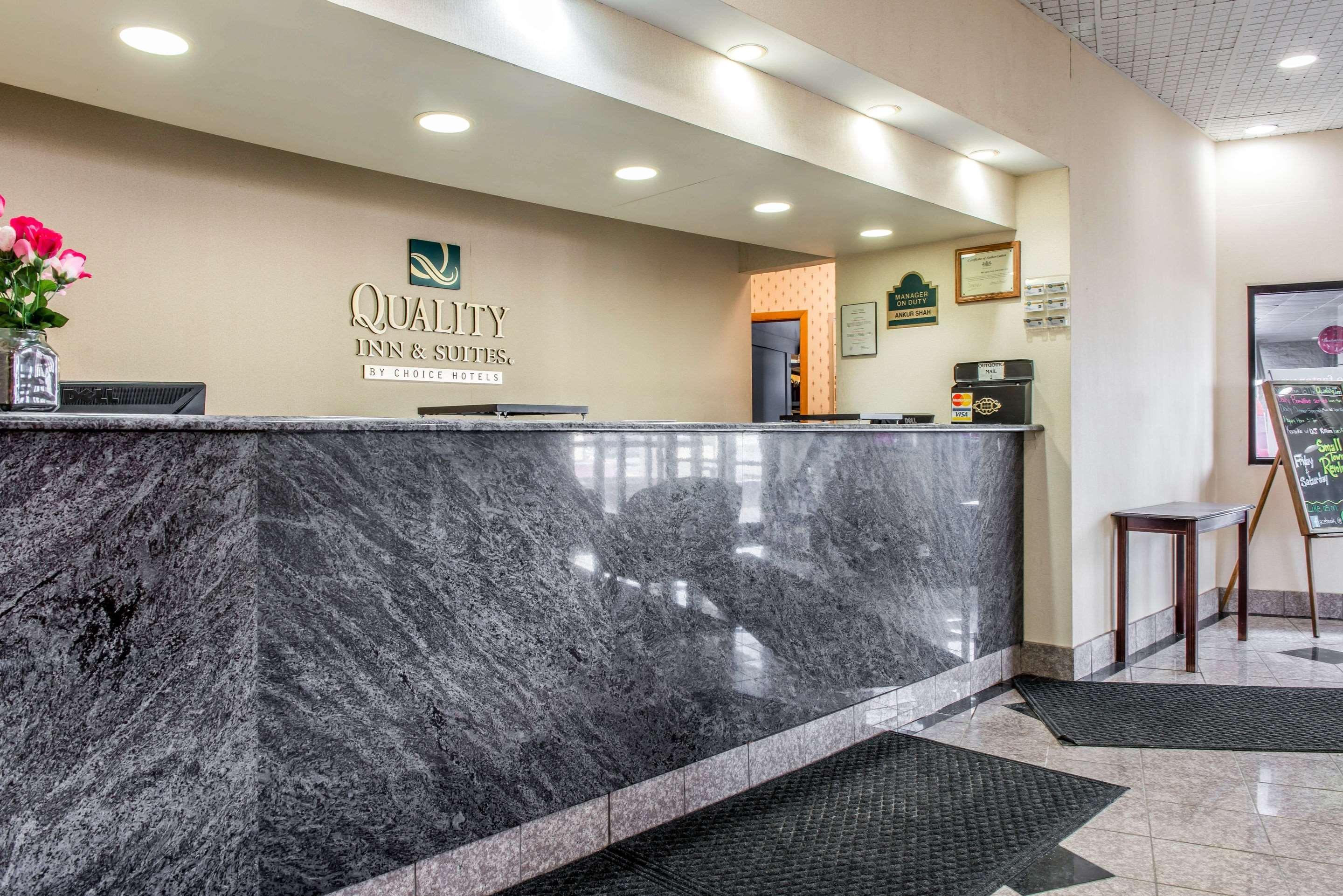 Quality Inn & Suites Fairview Fairview  Екстериор снимка