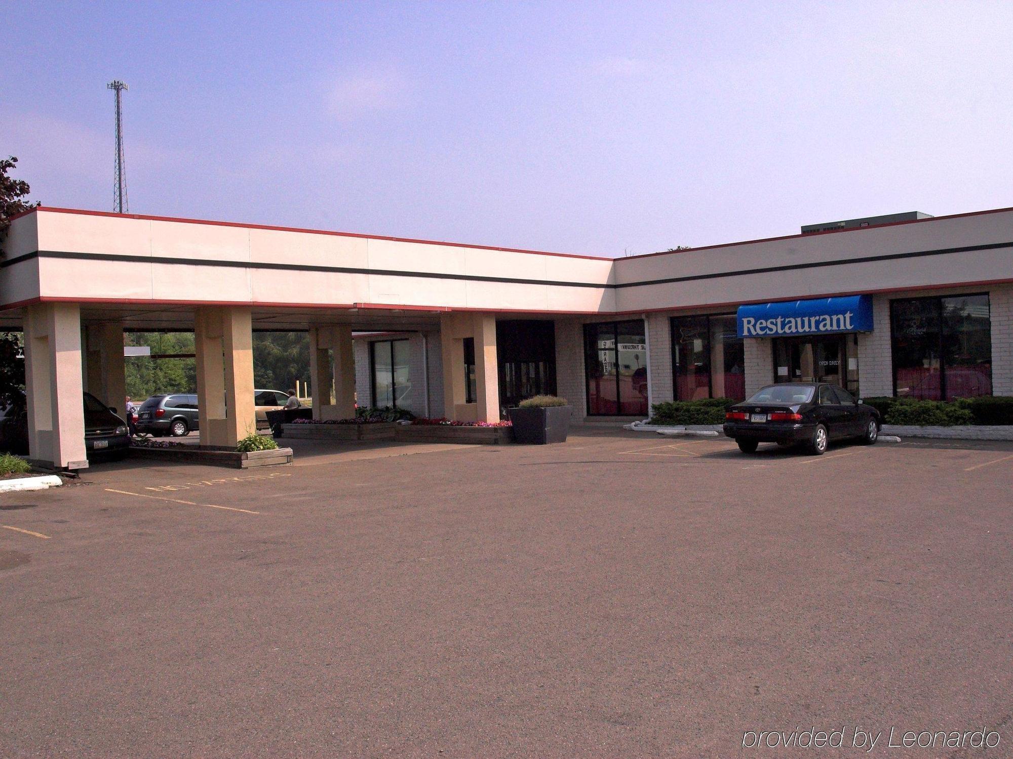Quality Inn & Suites Fairview  Екстериор снимка